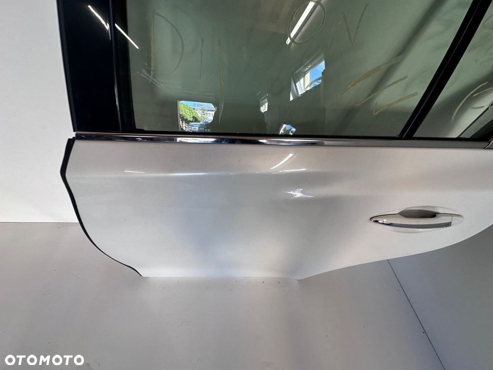 Infiniti Q50 drzwi lewy tył - 11