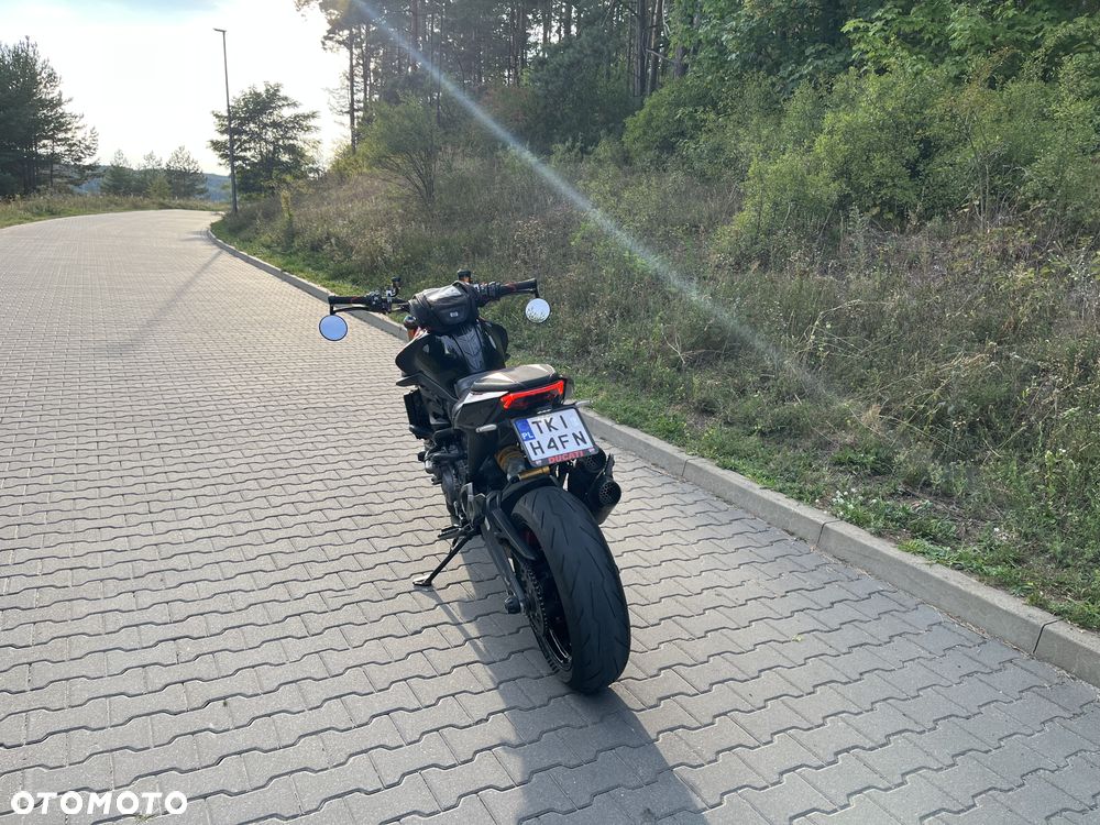 Ducati Monster - 13