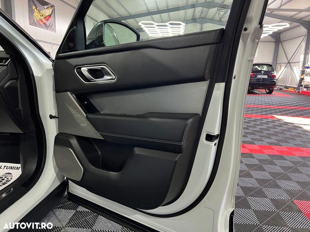 Land Rover Range Rover Velar 3.0 R-Dynamic SE - 9