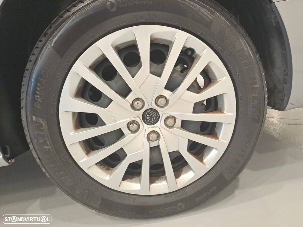 Peugeot Traveller - 11