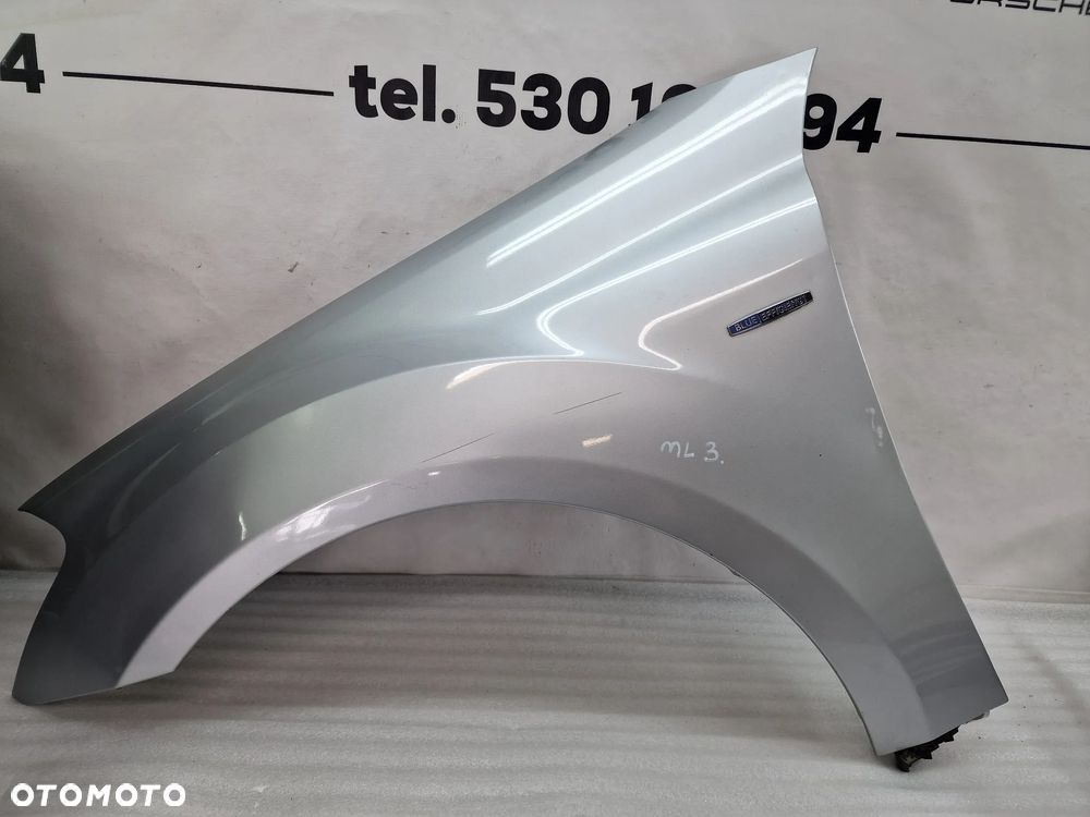 MERCEDES ML W164 LIFT 08-11 LAMPA KOMPLETNA LEWA BI-XENON SKRĘTNY  NR A1648205861 / OKULAR LEWY / BŁOTNIK LEWY SREBRNY KOD LAKIERU , KOLORU PRAWDOPODOBNIE 775 / ZAWIAS MASKI PRAWY NR A2518800428 , LEWY NR A2518800328 / DOLNA BELKA / STREFA ZGNIOTU LEWA , PRAWA / PODSZYBIE NR A1648800228 / ZBIORNICZEK SPRYSKIWACZY POD SPRYSKI NR A1648690520 , NR AUKCJI ML - 12
