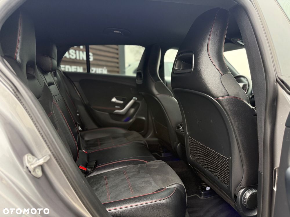 Mercedes-Benz CLA 200 7G-DCT AMG Line - 16