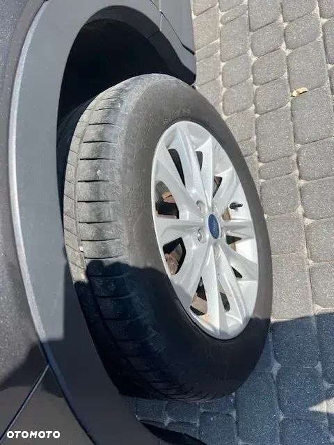 Ford Kuga 1.5 EcoBoost 2x4 Business Edition - 27