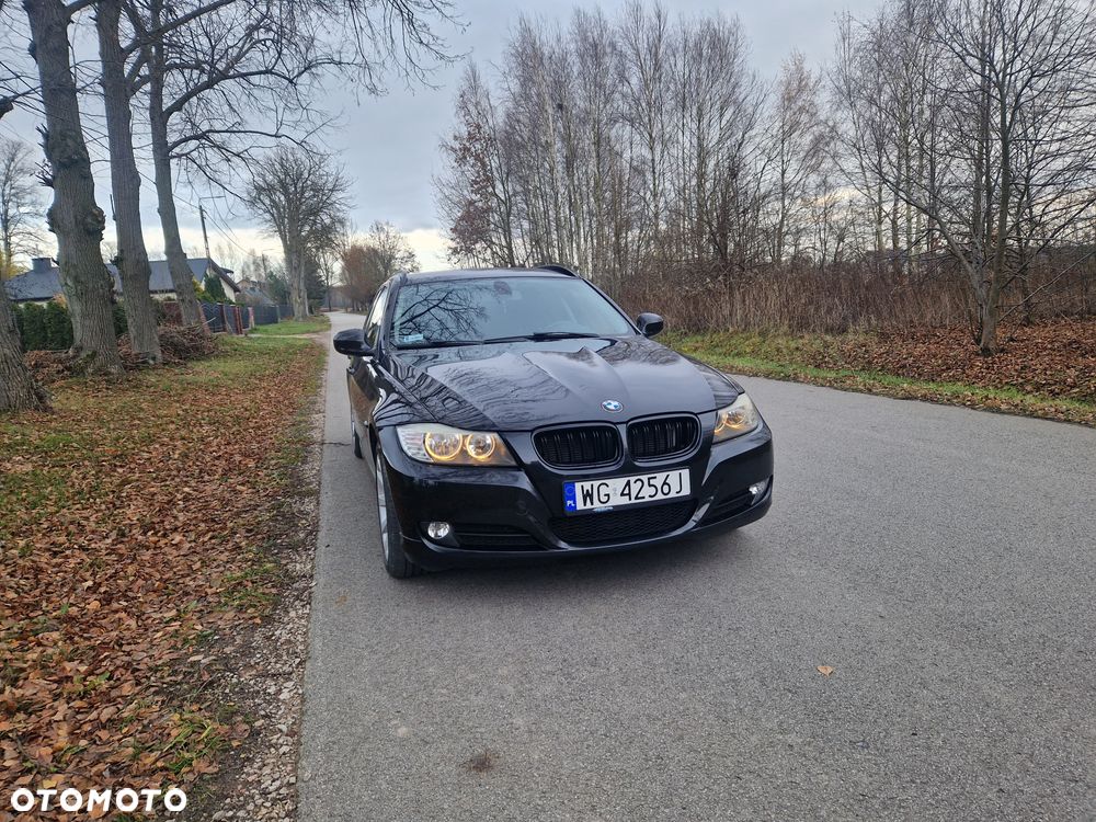 BMW Seria 3 318d - 1