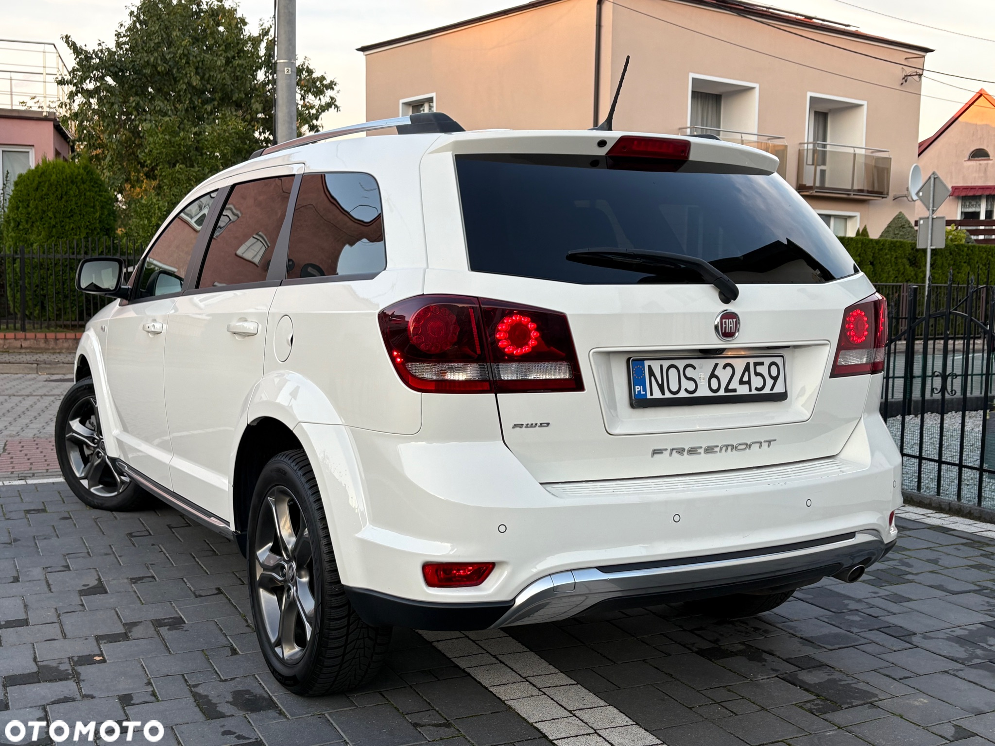 Fiat Freemont 2.0 Multijet Black Code AWD - 4