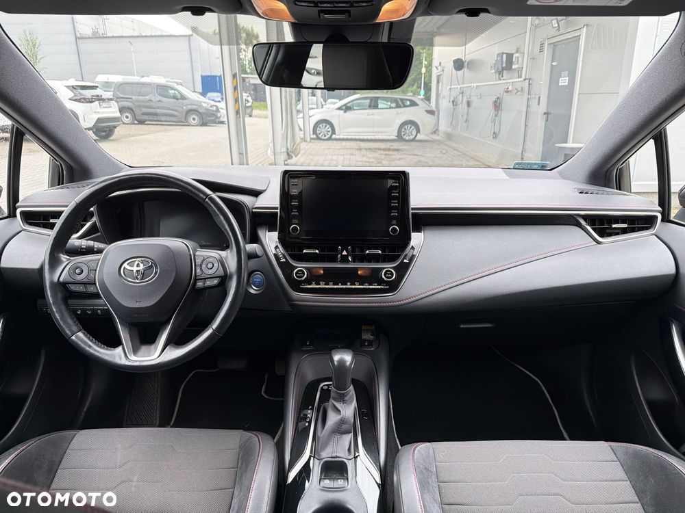 Toyota Corolla 1.8 Hybrid Selection - 12