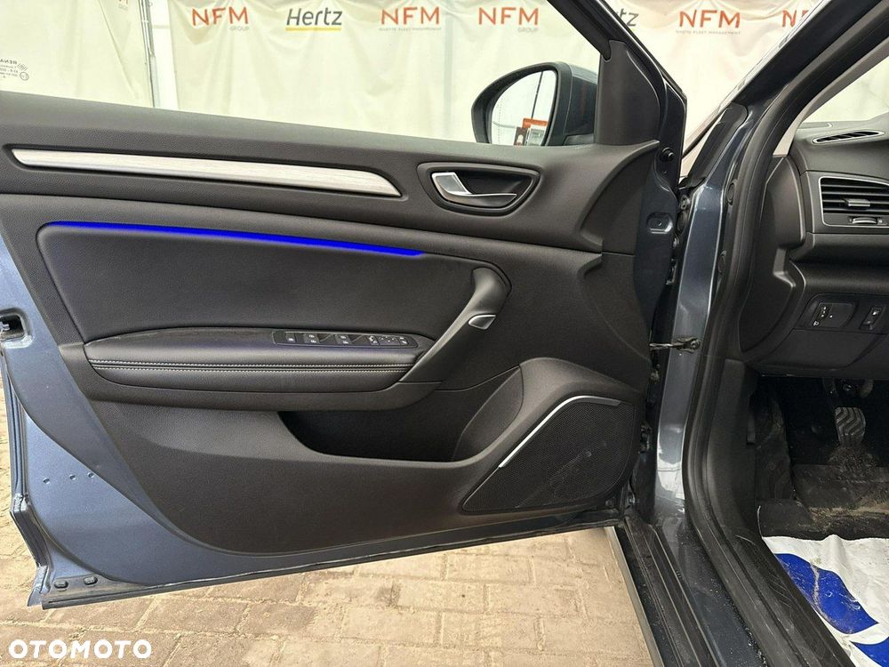 Renault Megane 1.5 Blue dCi Intens - 10