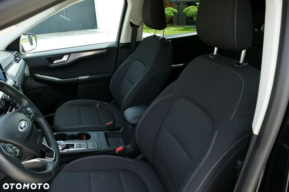 Ford Kuga - 22