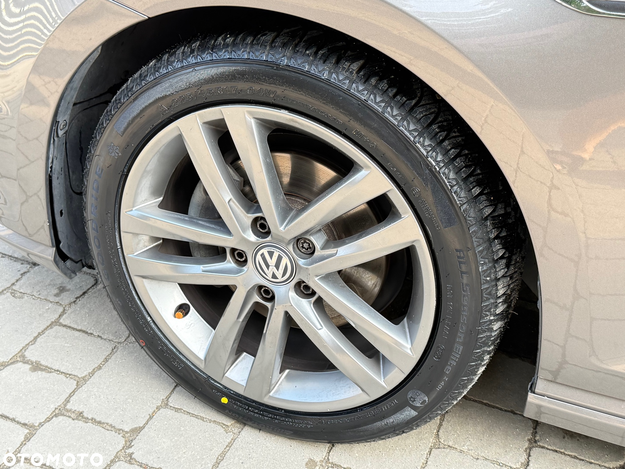 Volkswagen Golf VII 1.4 TSI BMT Highline DSG - 9