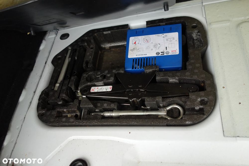 Citroën C4 Picasso 1.6 HDi FAP ESG6 Confort - 12