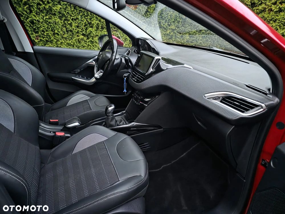 Peugeot 2008 PureTech 82 Allure - 15