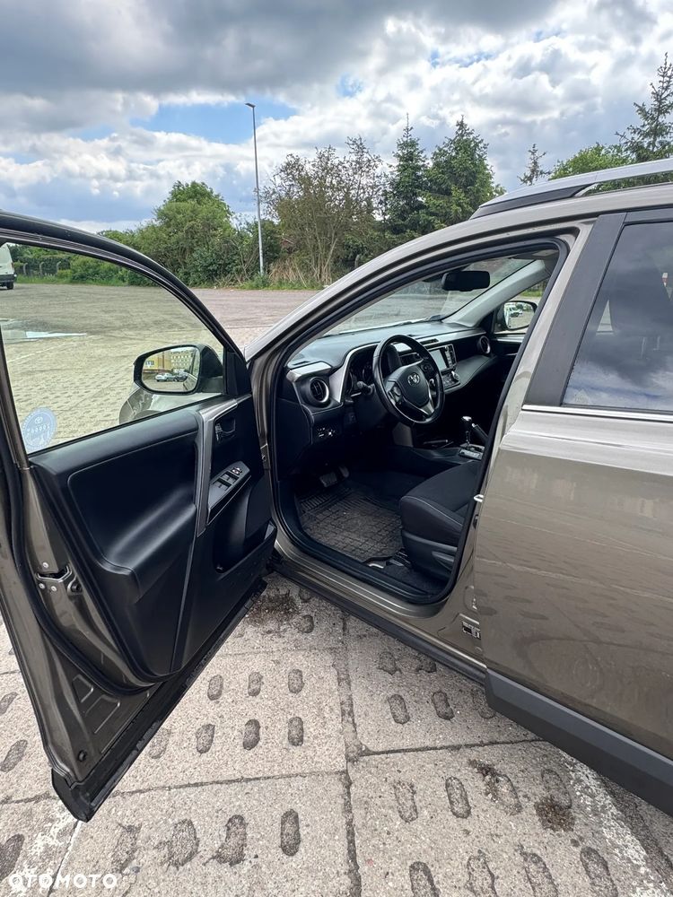 Toyota RAV4 - 2