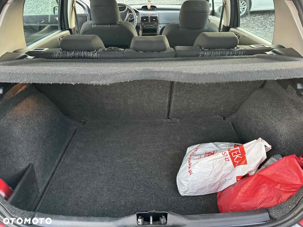 Peugeot 307 2.0 HDi Premium - 16