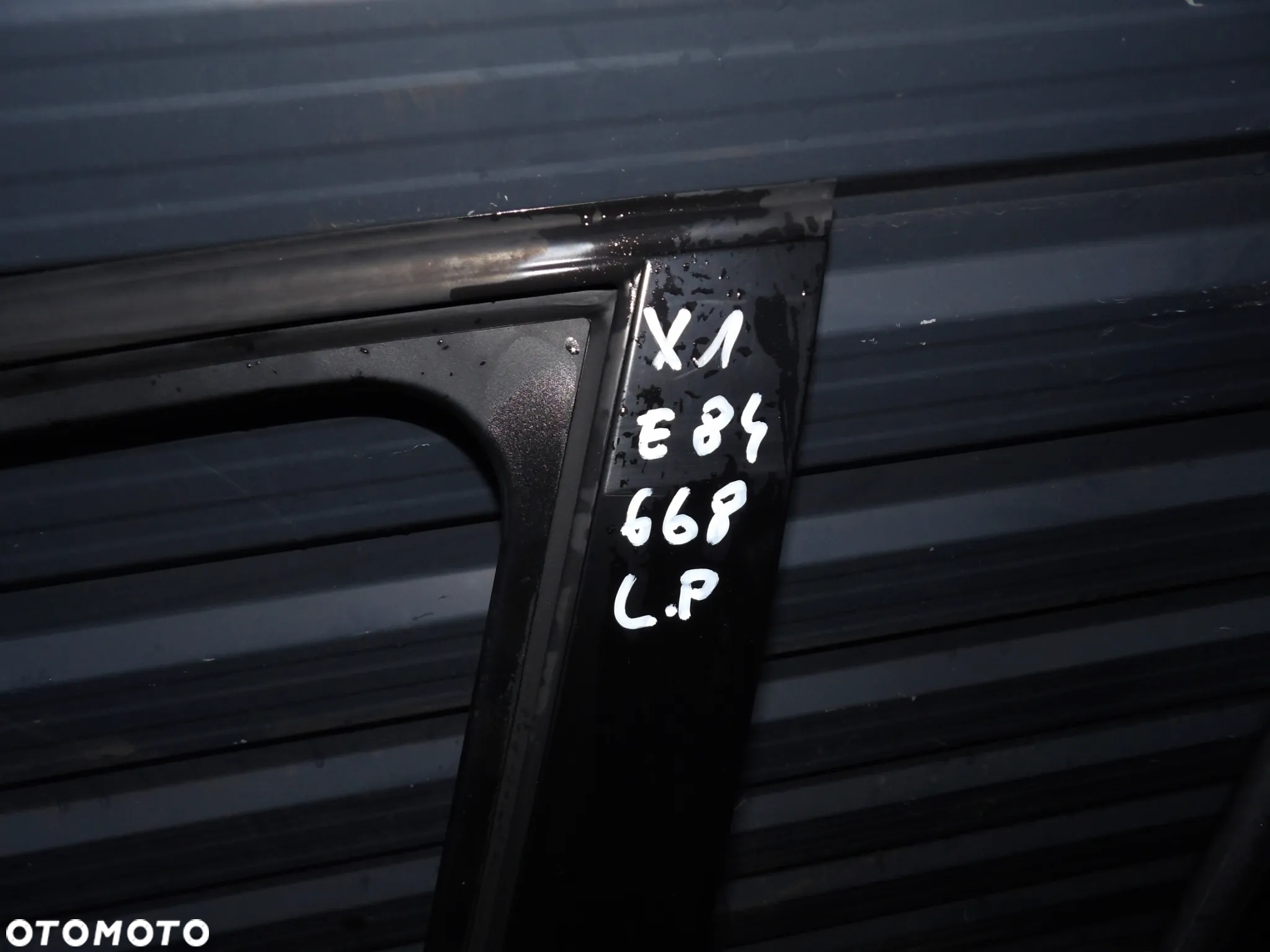 BMW - X1 , E84 - KOLOR 668 - DRZWI LEWY PRZÓD - 3