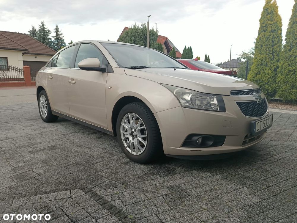 Chevrolet Cruze 1.6 LS - 2