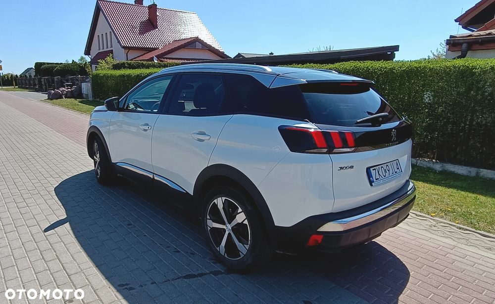 Peugeot 3008 1.5 BlueHDi Allure Pack S&S EAT8 - 9