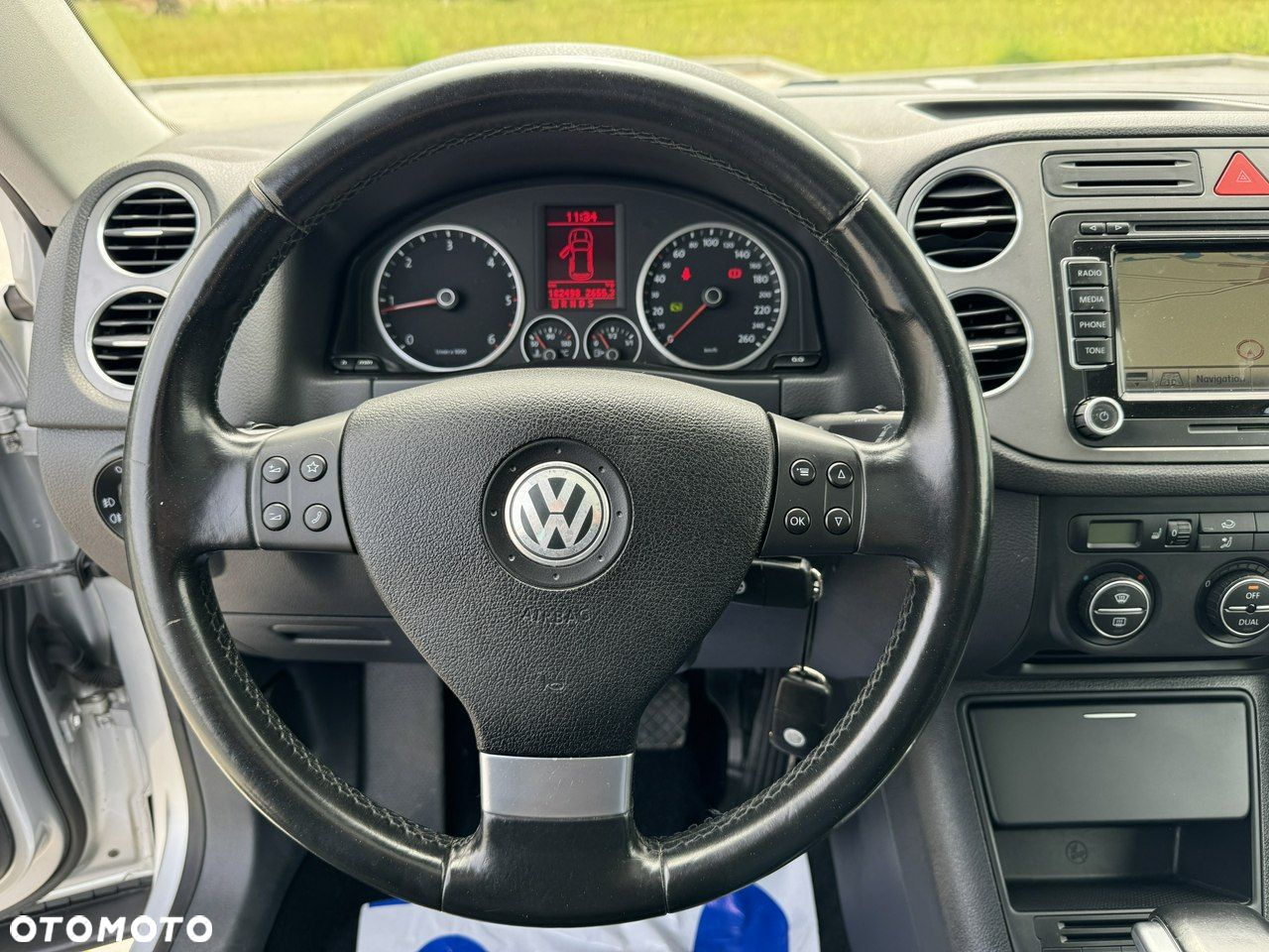 Volkswagen Tiguan - 21