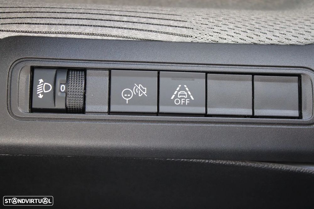 Citroën e-C3 YOU c/ PLUS Pack - 14