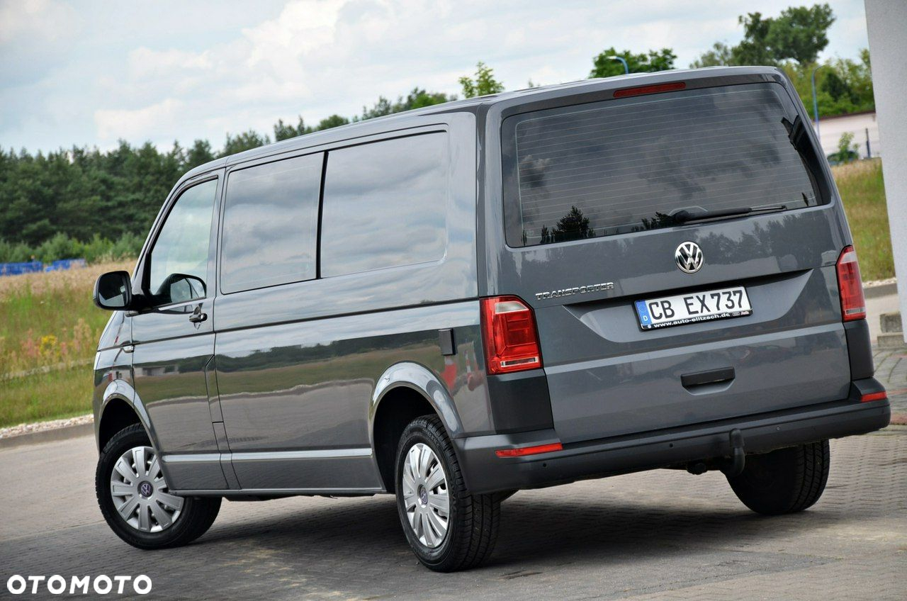 Volkswagen Transporter - 9