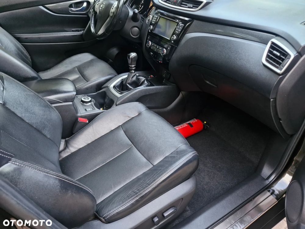 Nissan X-Trail 1.6 DCi ALL-MODE 4x4i Tekna - 17