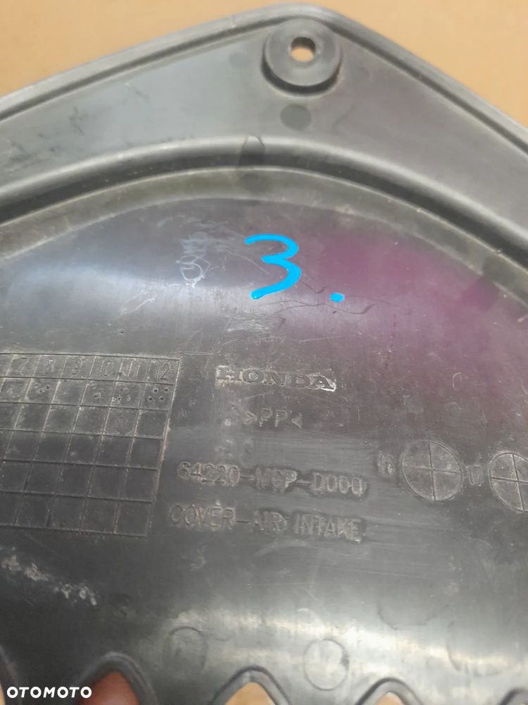 HONDA CBR 1000 RR  Wypełnienie osłony wewnętrznej przedniej przedniej 64220-MGP-D0 1800413 - 2