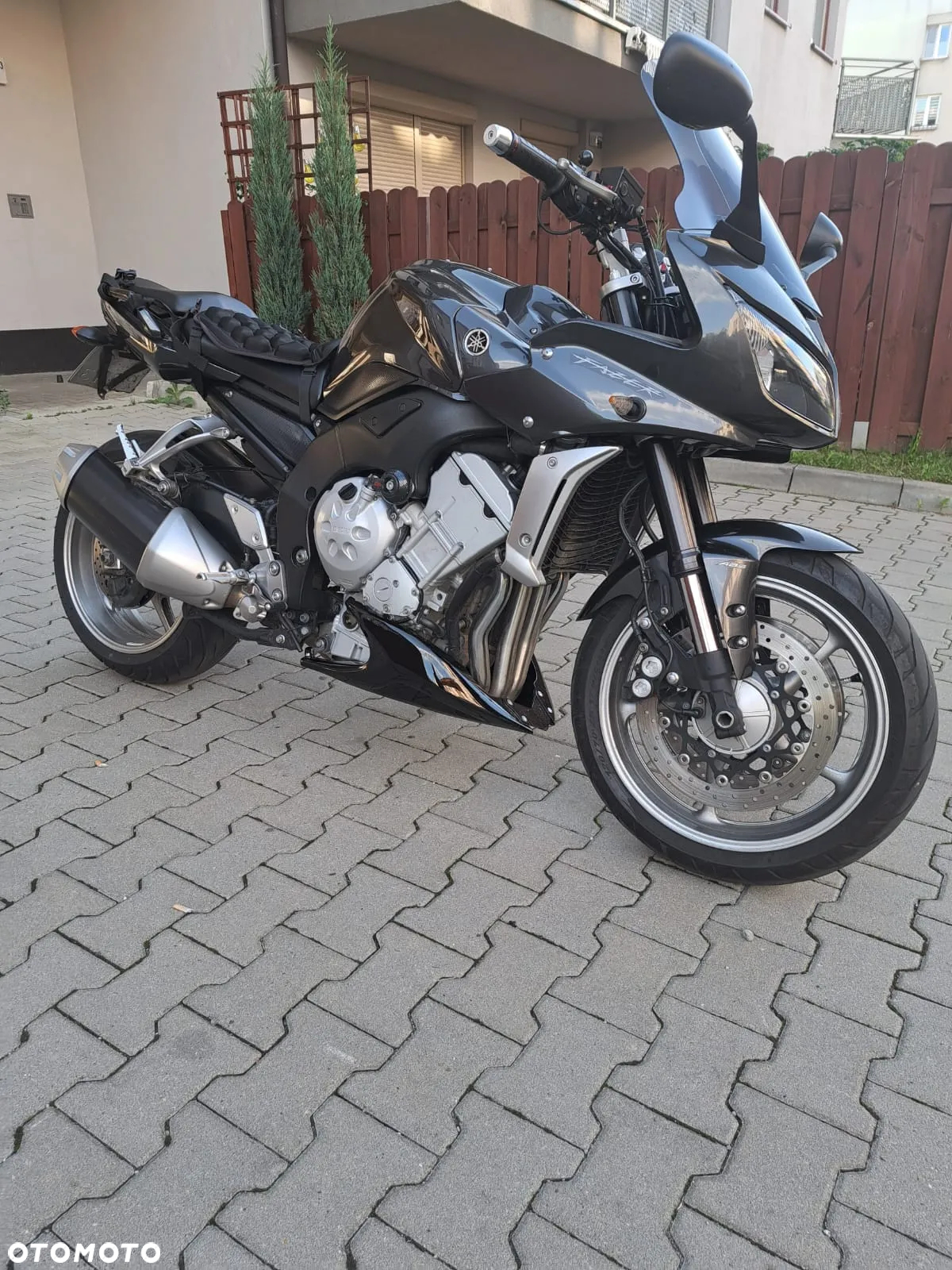 Yamaha FZ - 8