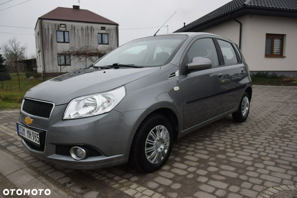 Chevrolet Aveo - 5