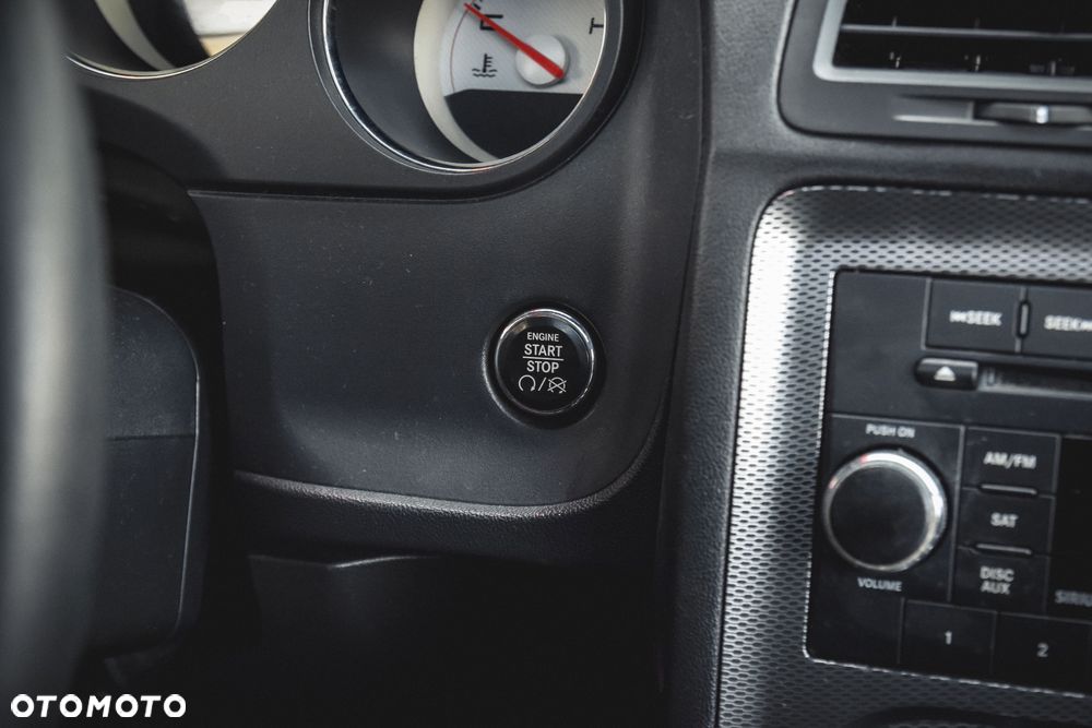 Dodge Challenger - 21