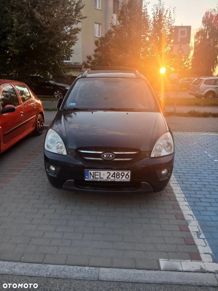 Kia Carens 2.0 CVVT Spirit - 1