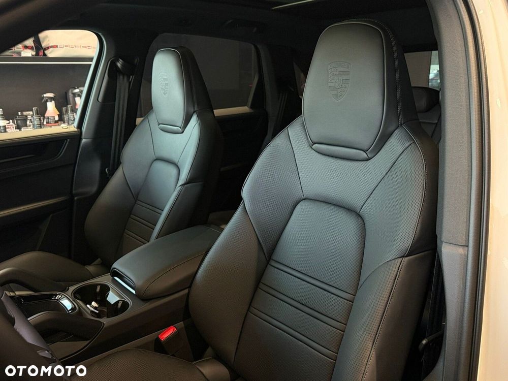 Porsche Cayenne - 11
