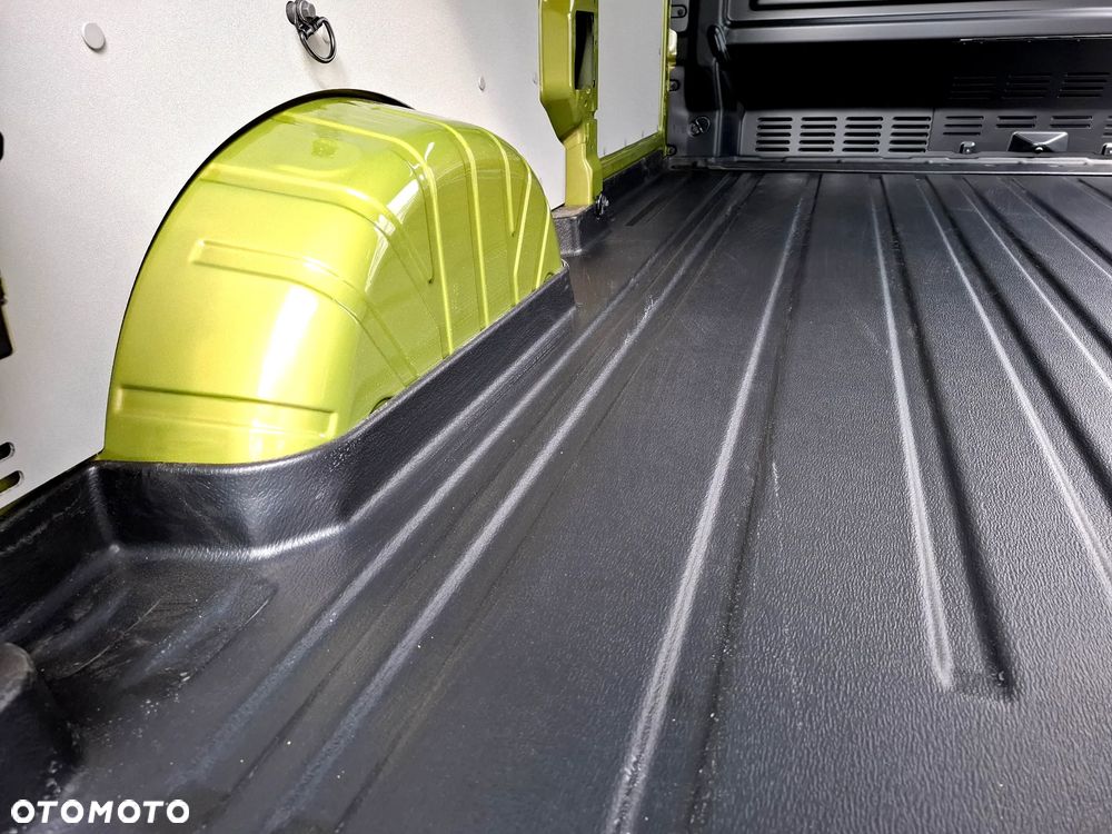 Volkswagen Transporter - 9