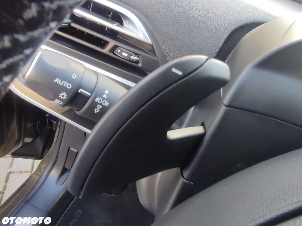 Citroën C4 Picasso e-HDi 115 ETG6 Exclusive - 16