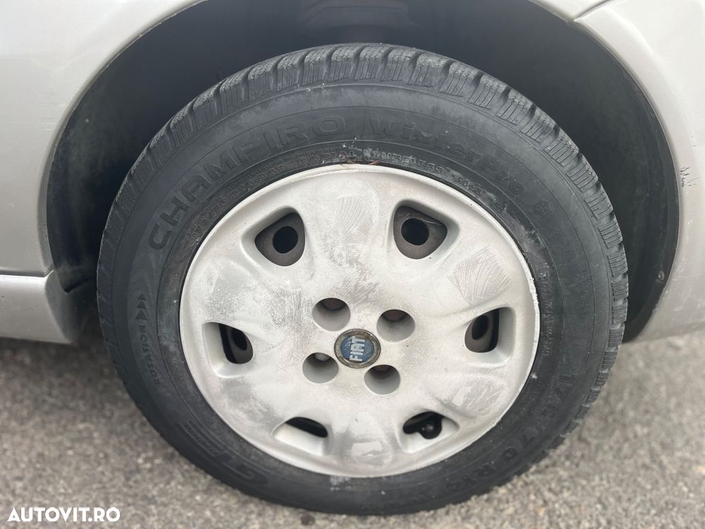 Fiat Albea 1.2 Star - 10