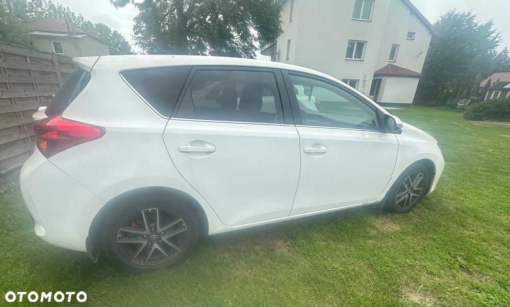 Toyota Auris 1.4 D-4D Comfort - 4