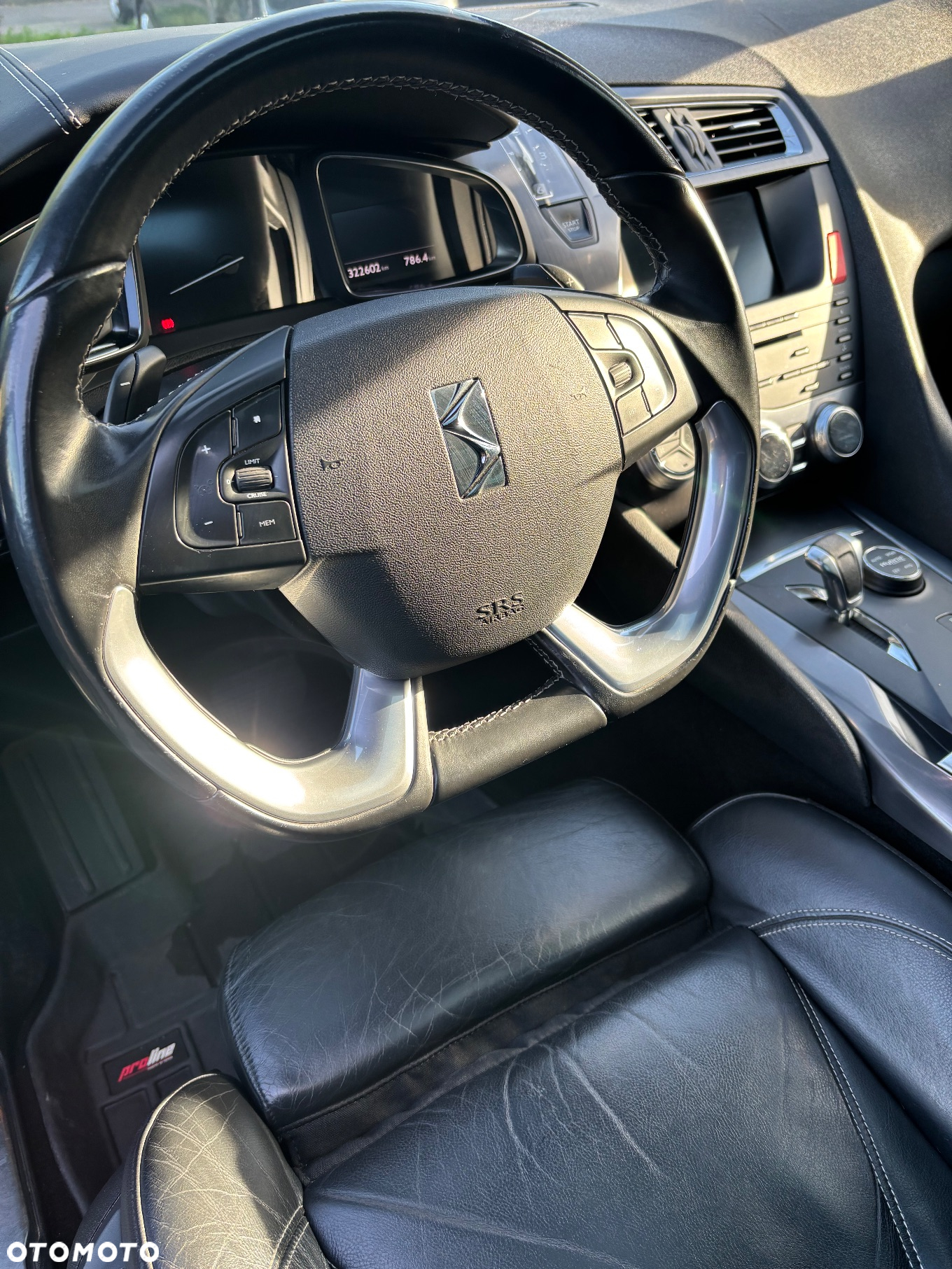 Citroën DS5 2.0 HDi Hybrid4 SportChic MCP - 17