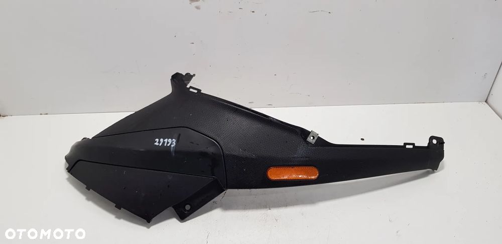 Piaggio NRG 50 Wypełnienie tunelu lewe - 1