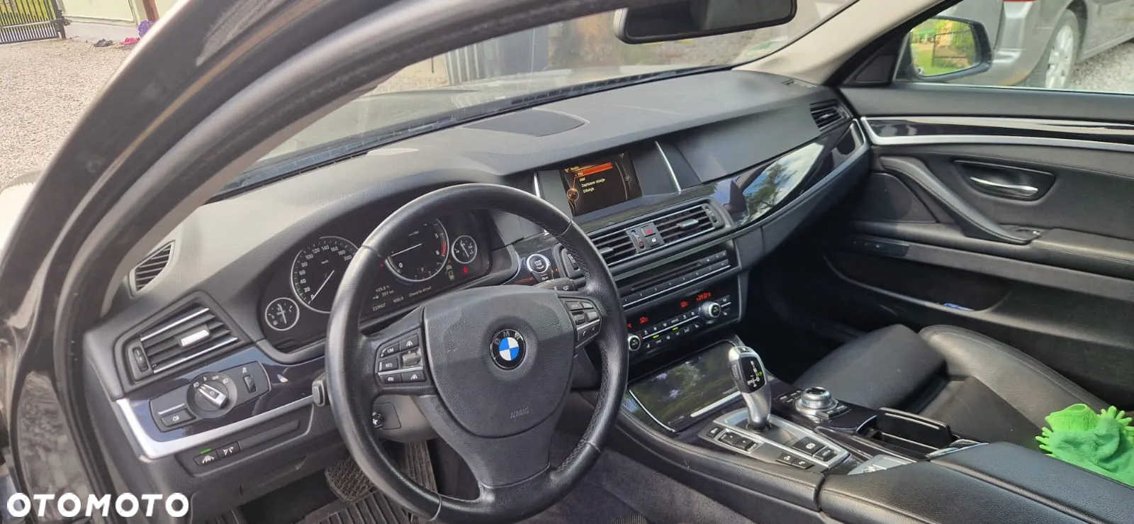 BMW Seria 5 525d xDrive Touring - 25