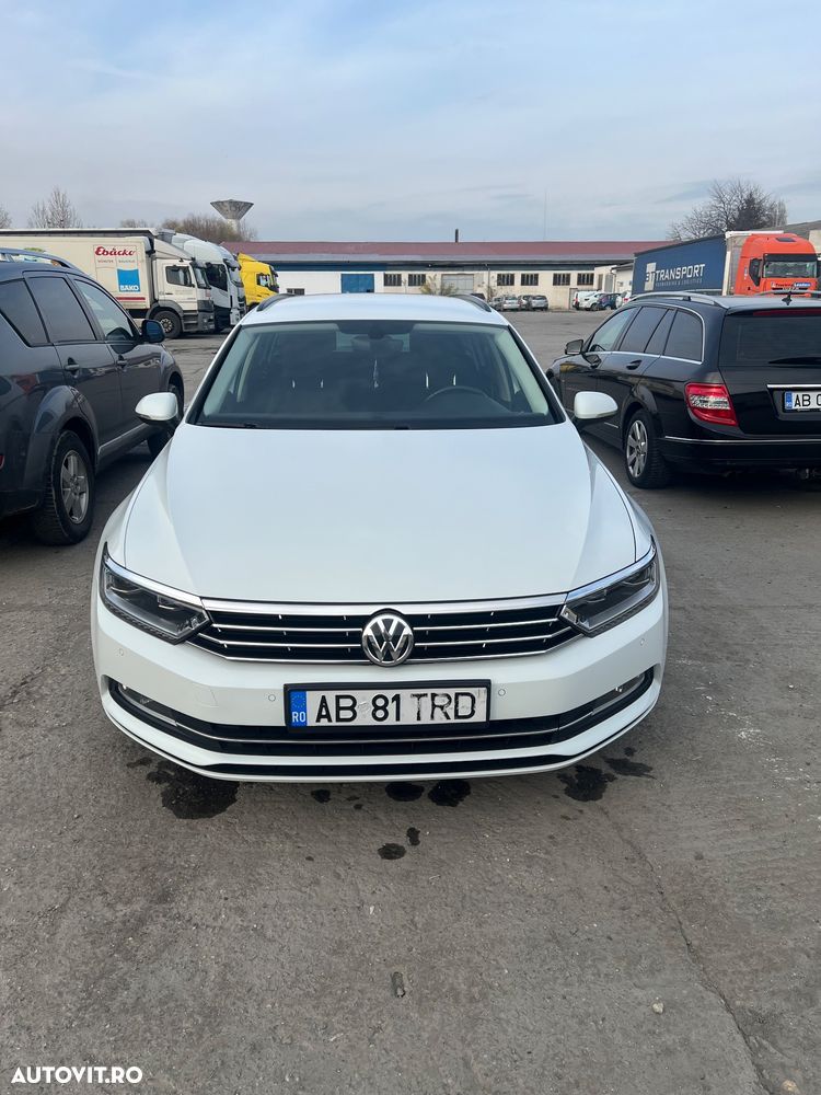 Volkswagen Passat 2.0 TDI (BlueMotion Technology) DSG Comfortline - 1