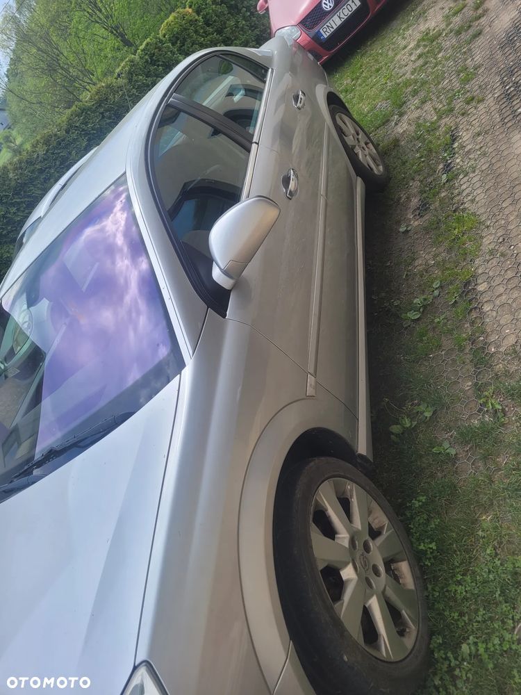 Opel Vectra 1.9 CDTI Cosmo - 2