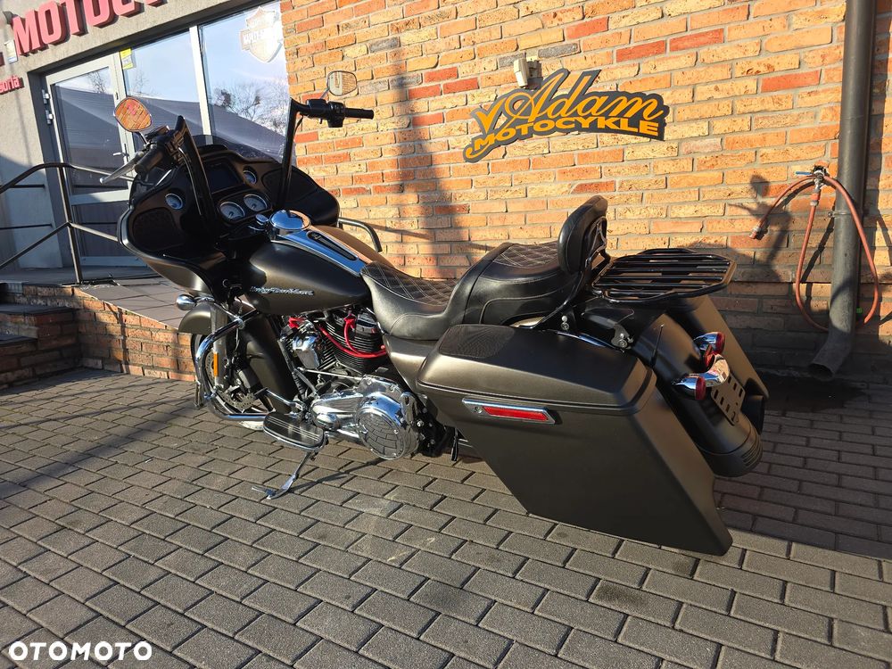 Harley-Davidson Touring Road Glide - 23