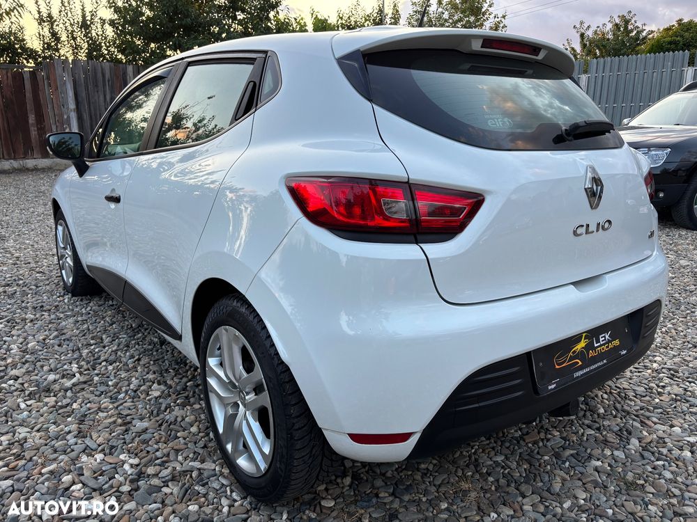 Renault Clio - 13