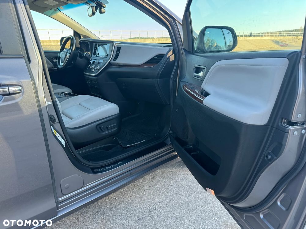 Toyota Sienna 3.5 V6 Limited AWD - 17