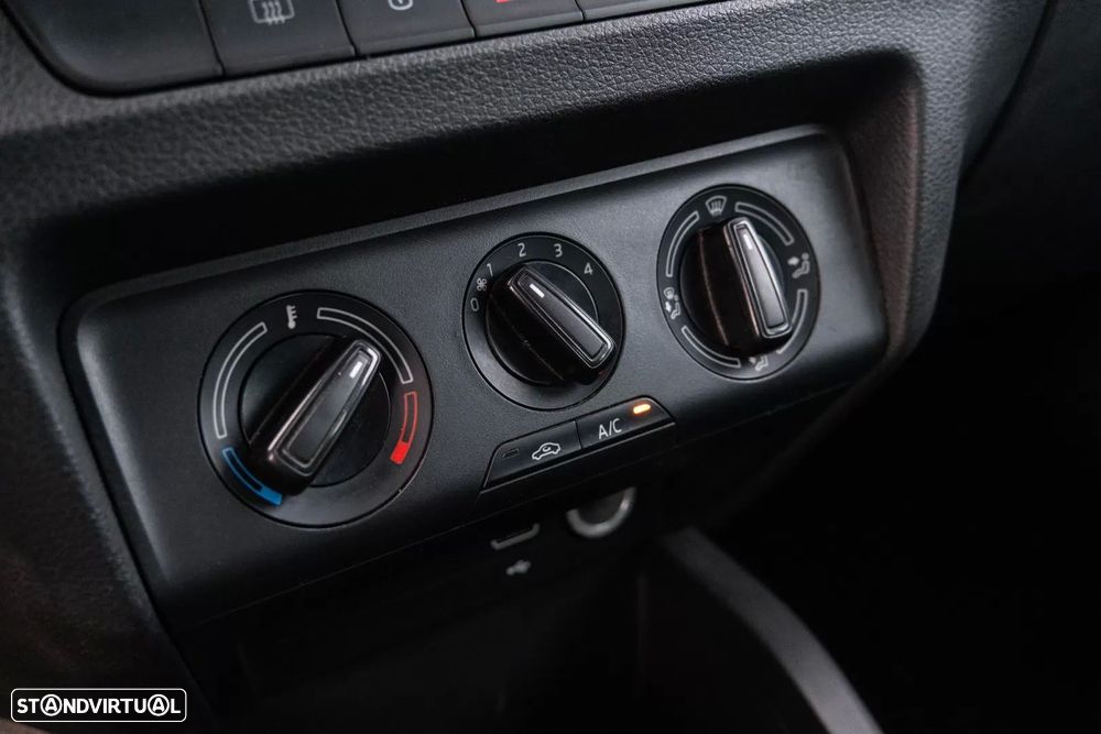 Skoda Fabia 1.0 TSI Essence - 18