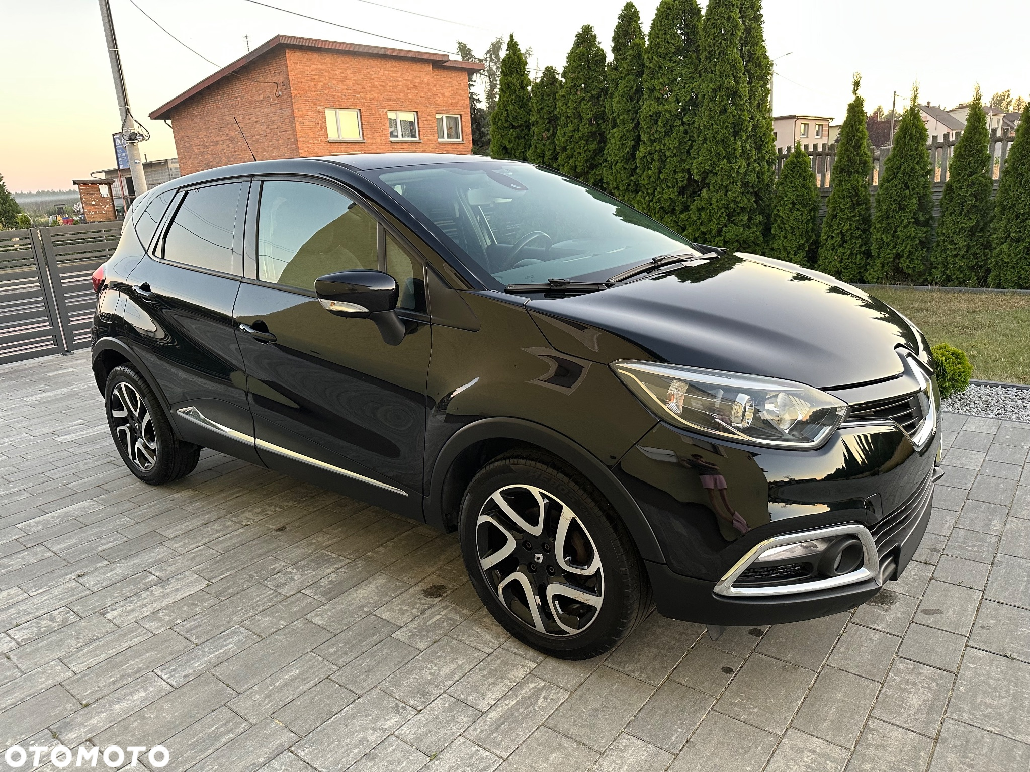 Renault Captur 1.5 dCi Intens EDC - 11