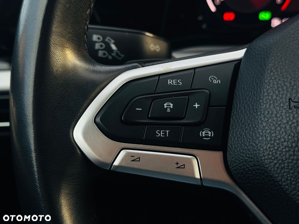 Volkswagen Golf 2.0 TDI SCR DSG IQ.DRIVE - 12