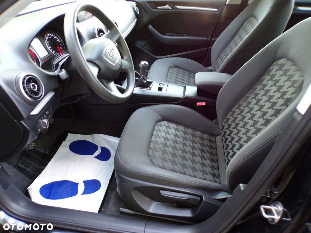 Audi A3 Sportback - 18