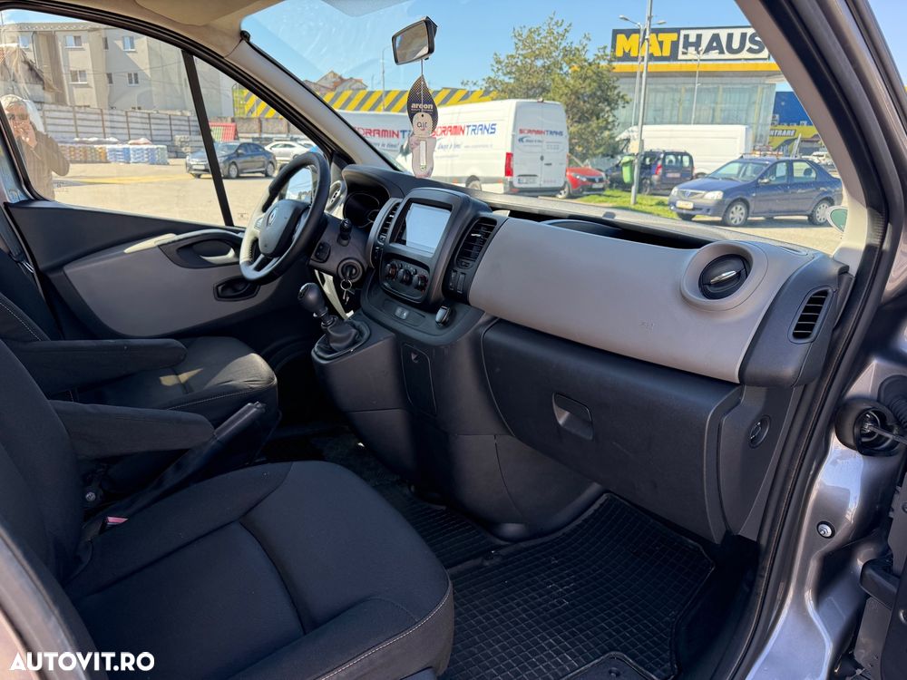 Renault Trafic ENERGY Grand Combi Expression - 4
