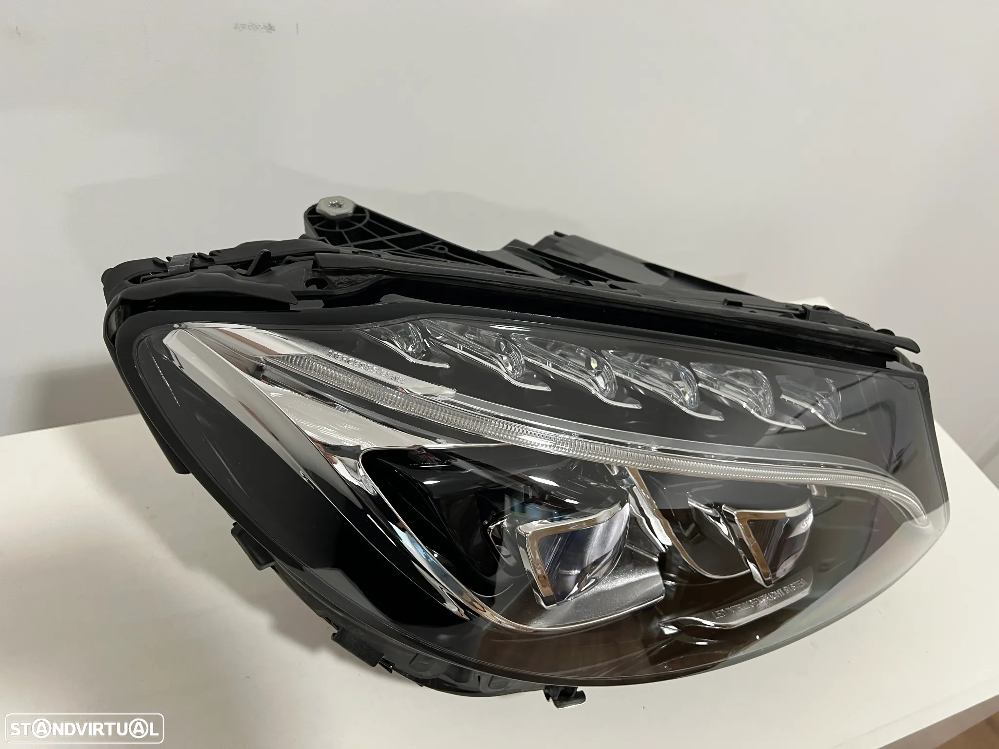 Farol Otica Original Mercedes Classe C W205 Led lado Direito - 2
