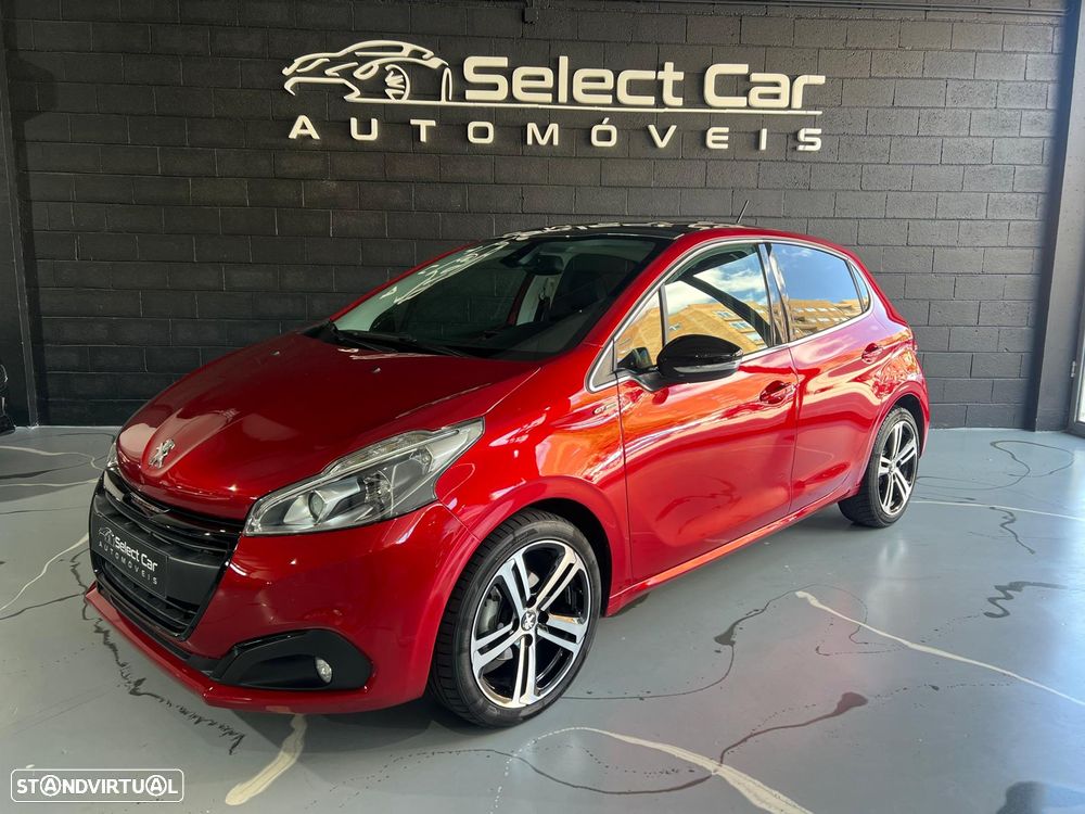 Peugeot 208 1.2 PureTech GT Line - 1
