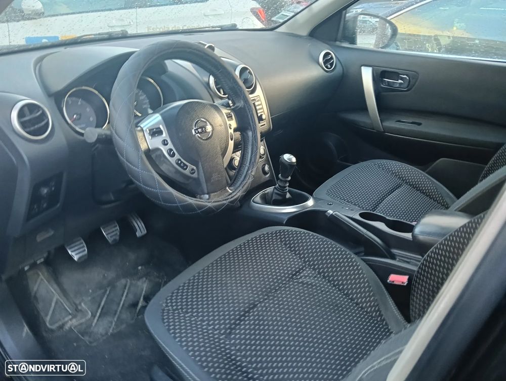 Nissan Qashqai +2 1.5 dCi Tekna Premium 17 - 25